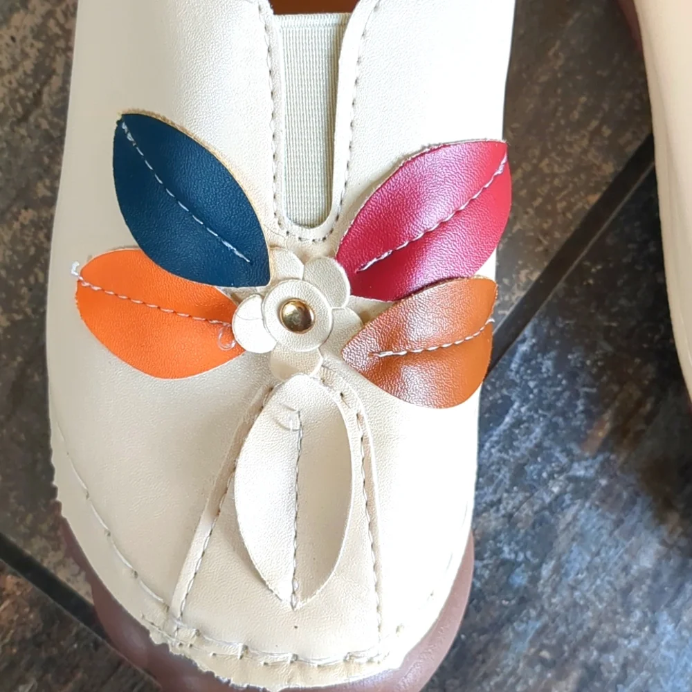 Fanan Fantastic Flowers Faux Leather Boho Loafer Sz 8, Ballet Flats Creamy White - Picture 5 of 6